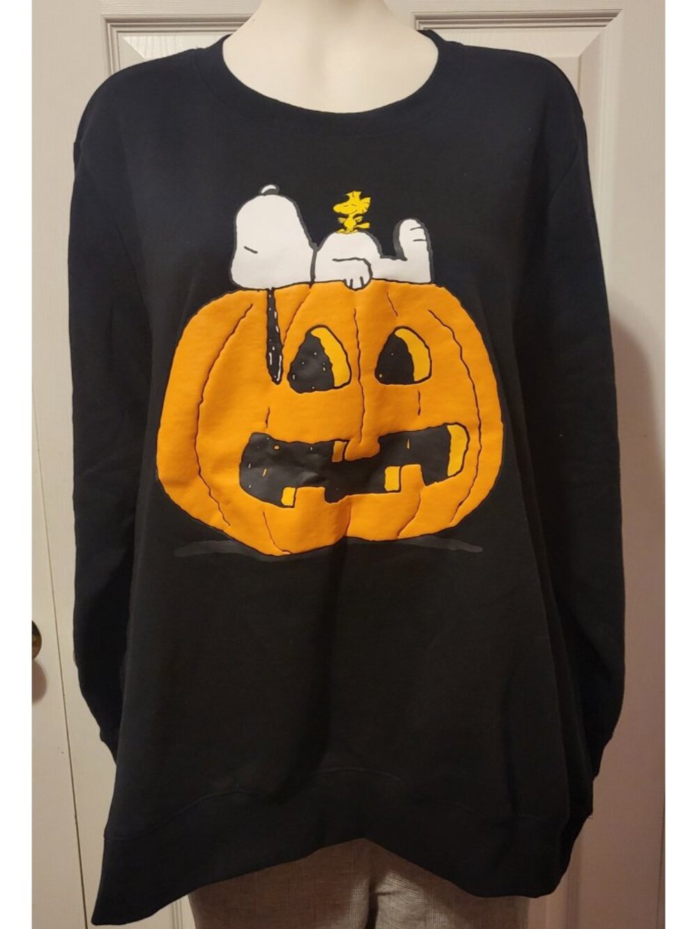 Peanut Snoopy Halloween Pumpkin Size 3X Long Sleeve Sweatshirt Black NWT